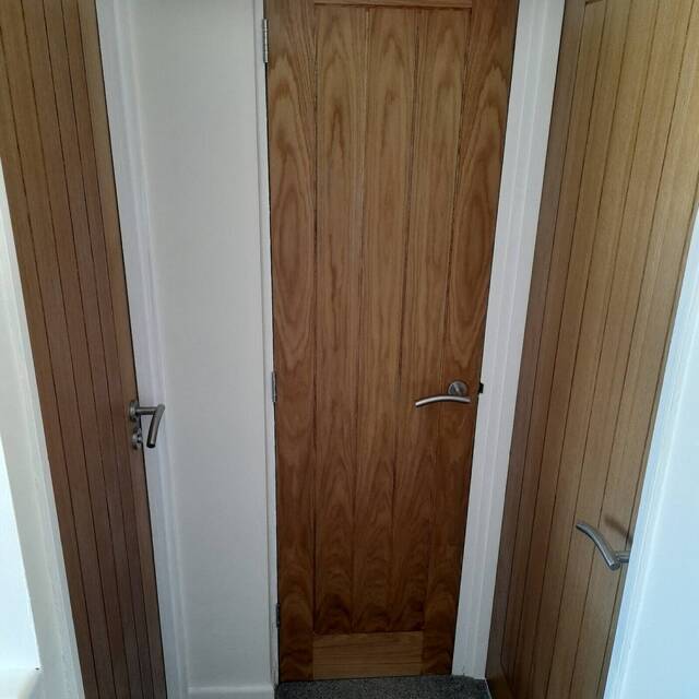 New oak internal doors hung on a landing by Cordreys